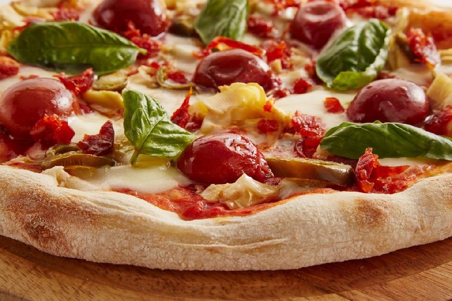 Leckere Steinofen Pizza wie bei der Pizzeria Roma mit Lieferservice in Oelde.